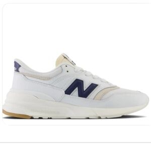New Balance 997R Sneakers | White & Cream | Men’s 11 / Women’s 12.5